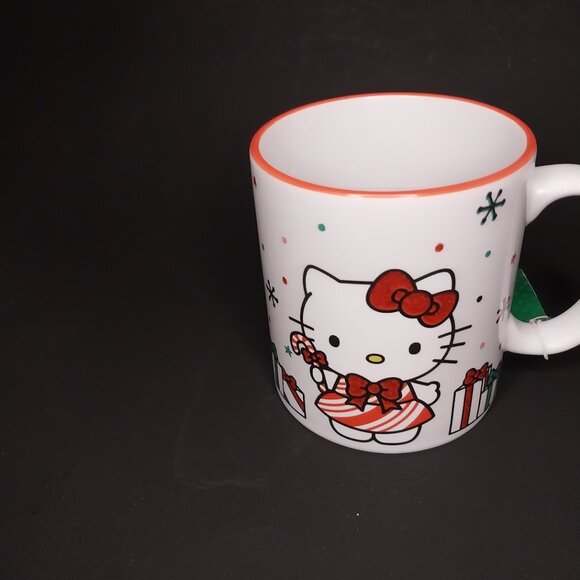 Hello Kitty "Happy Holiday" Mug - Picture 4 of 8